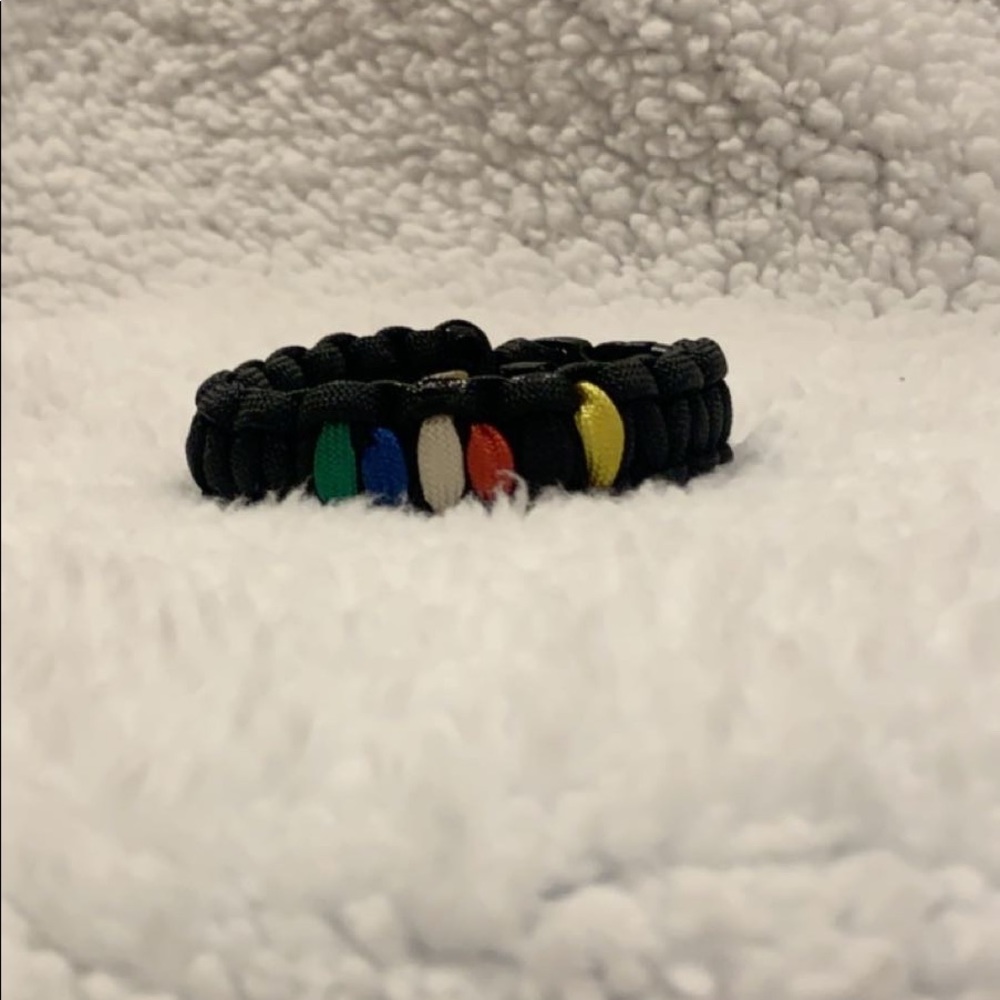 Homemade Black Paracord Bracelet